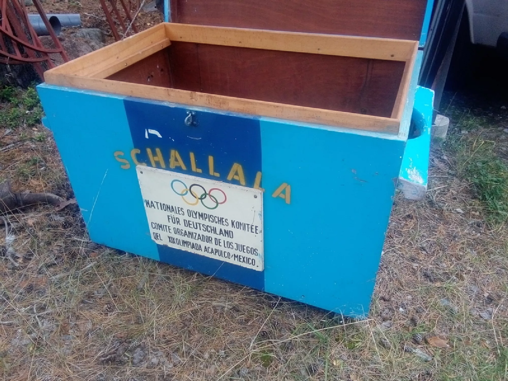 0169_G_17_Acapulco_the_box.webp